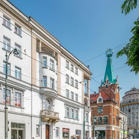 Terminal - Studio Next To The Main Square Apartment