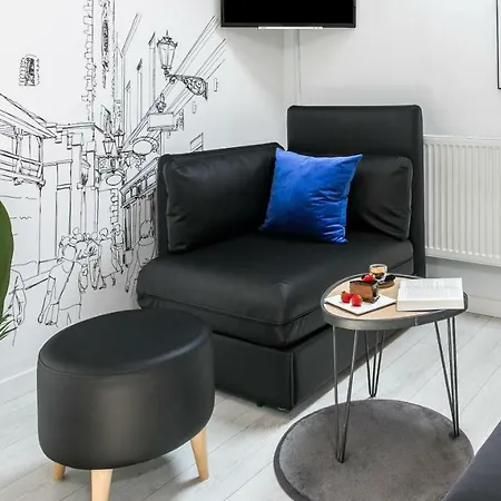 Apartman Terminal - Studio Next To The Main Square *