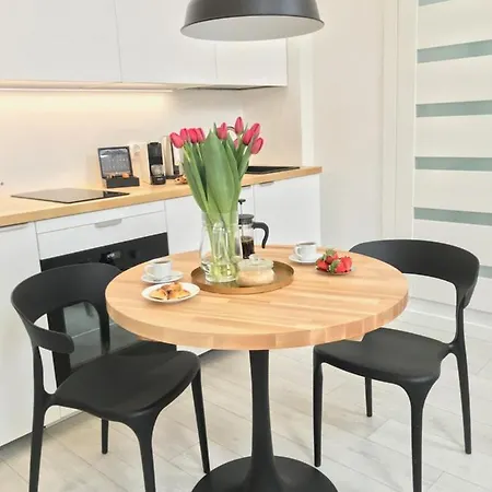 Terminal - Studio Next To The Main Square アパート